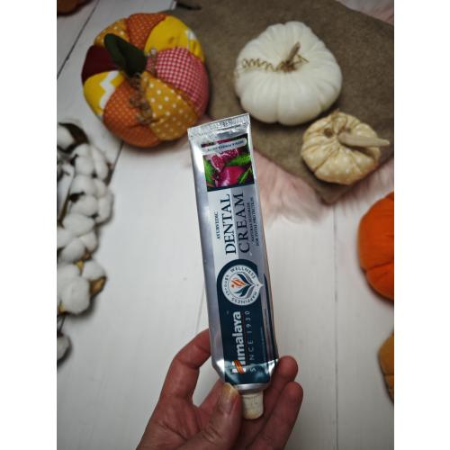 Himalaya Herbals Ayurvedic Dental Cream Natural Fluoride For Total Protection Neem & Pomegranate (Ajurwedyjska ziołowa pasta do zębów `Neem i granat`) - opinie | zdjęcie do recenzji od DianaArtsewing