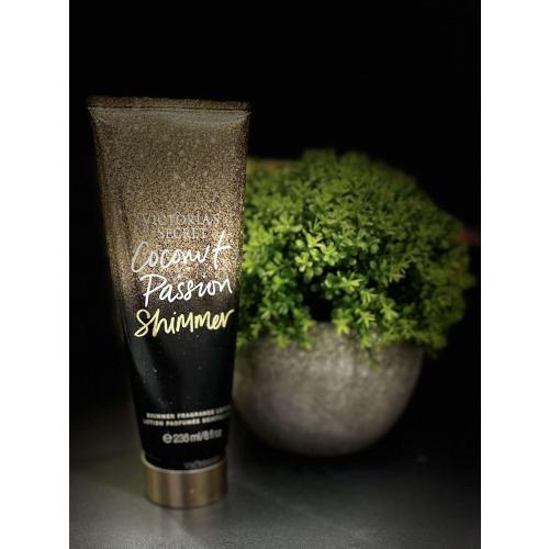 Victoria's Secret Coconut Passion Shimmer Fragrance Lotion (Perfumowany balsam do ciała z drobinkami) - opinie | zdjęcie do recenzji od AnnaRyszczuk