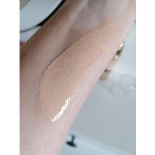 AA Wings of Color Ideal Match Foundation (Nawilżający podkład dopasowujący się do skóry (nowa wersja)) - opinie | zdjęcie do recenzji od Momo - 3