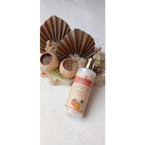 Sattva Ayurveda Mango Moisturising Lotion (Balsam do ciała ziołowy nawilżający `Mango`) - opinie | zdjęcie do recenzji od dziewczynazrosssmanna