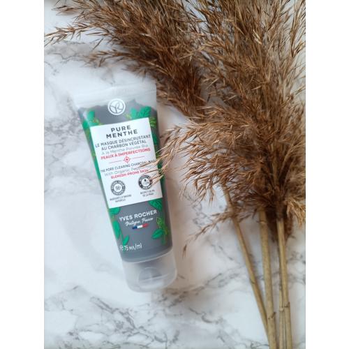 Yves Rocher Pure Menthe, Le Masque Desincrustant au Charbon Vegetal (Maska oczyszczająca z roślinnym węglem) - opinie | zdjęcie do recenzji od Tinaaa1987