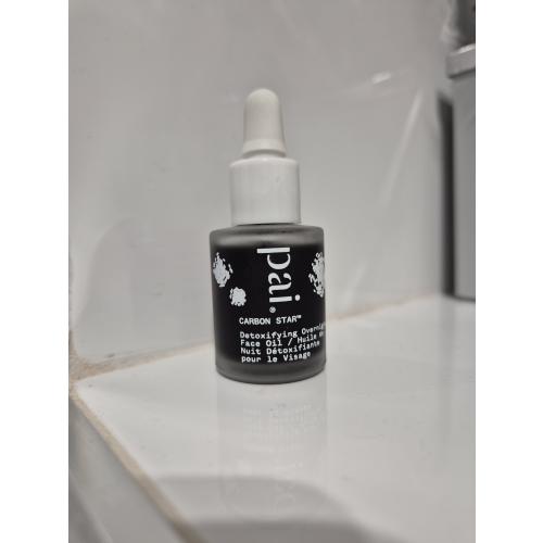 Pai Skincare Carbon Star, Detoxyfing Overnight Face Oil (Czarny olejek do twarzy na noc) - opinie | zdjęcie do recenzji od Kar_sz