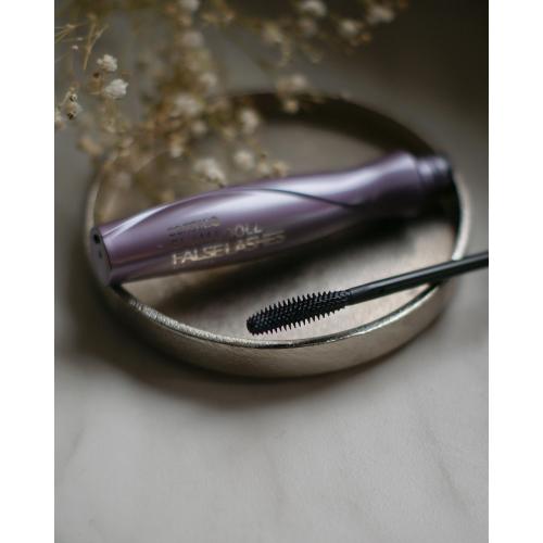 Catrice Glam & Doll, False Lashes Mascara (Maskara z efektem sztucznych rzęs) - opinie | zdjęcie do recenzji od Atina911 - 3