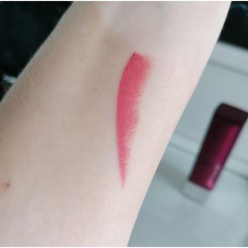 Maybelline New York Color Sensational, The Creamy Mattes (Matowa szminka do ust) - opinie | zdjęcie do recenzji od Momo - 2