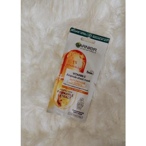 Garnier Skin Naturals, Ampułka w masce na tkaninie przeciw oznakom zmęczenia z witaminą C i ekstraktem z ananasa - opinie | zdjęcie do recenzji od SandriQ