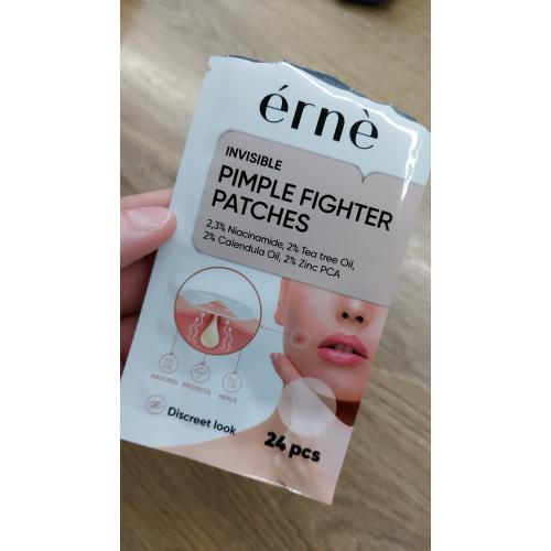 Erne Invisible, Pimple Fighter Patches (Dyskretne plastry na wypryski) - opinie | zdjęcie do recenzji od Akwiatbeauty