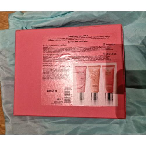 Molton Brown Fiery Pink Pepper, Replenishing Hand Cream (Krem do rąk z różowym pieprzem) - opinie | zdjęcie do recenzji od zapala221 - 2