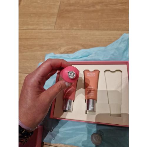 Molton Brown Fiery Pink Pepper, Replenishing Hand Cream (Krem do rąk z różowym pieprzem) - opinie | zdjęcie do recenzji od zapala221 - 3