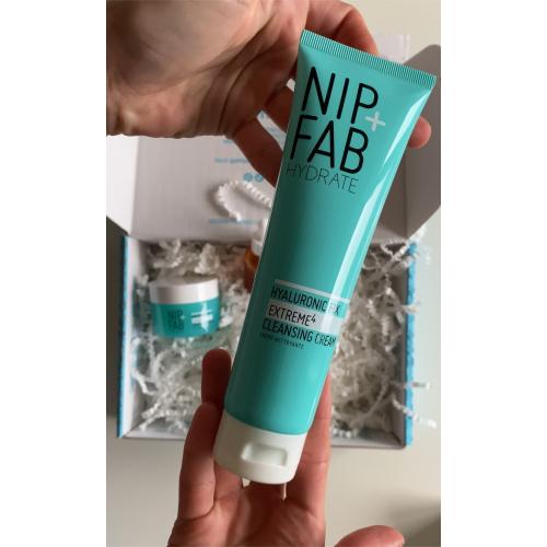 Nip+Fab Hydrate, Hyaluronic Fix, Cleansing Cream (Nawilżający krem do mycia twarzy) - opinie | zdjęcie do recenzji od Basik_I - 1