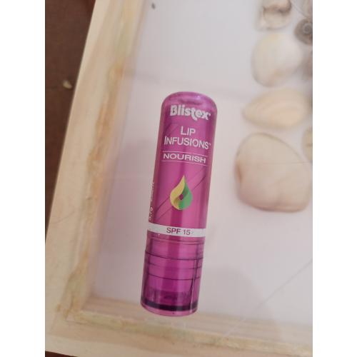 Blistex Lip Infusions, Nourish Lip Balm (Balsam do ust) - opinie | zdjęcie do recenzji od latebloomer