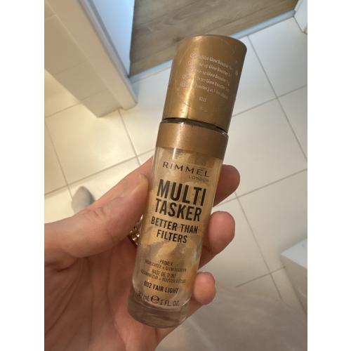 Rimmel Multi Tasker, Better Than Filters, Highlighter + Glow Booster Primer (Rozświetlający primer 3w1) - opinie | zdjęcie do recenzji od Kasiunia1034