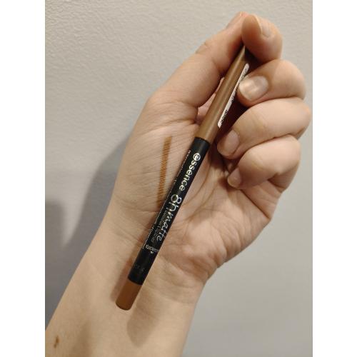 Essence Stay 8h Lipliner Waterproof (Wodoodporna konturówka do ust) - opinie | zdjęcie do recenzji od Vardzia