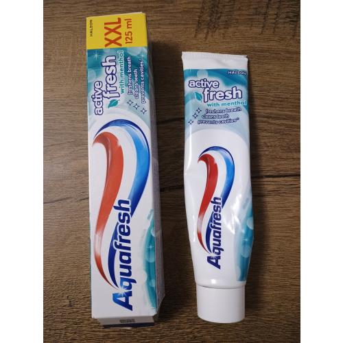 Aquafresh Active Fresh with Menthol Toothpaste (Odświeżająca pasta do zębów z mentolem) - opinie | zdjęcie do recenzji od Martusia_B