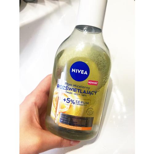 Nivea Płyn micelarny rozświetlający z 5% serum + witaminy C i E - opinie | zdjęcie do recenzji od 123eliza96