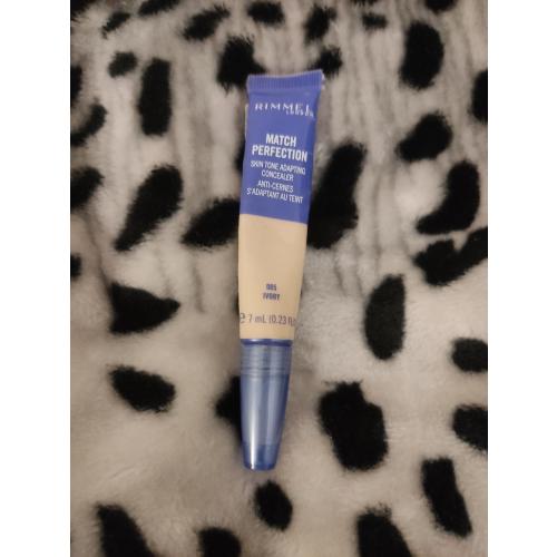 Rimmel Match Perfection, Concealer (Korektor w pisaku) - opinie | zdjęcie do recenzji od nicole_070