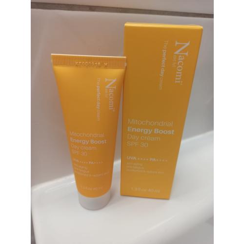Nacomi Next Lvl, The Perfect Day Cream, Mitochondrial Energy Boost Day Cream SPF30 (Energetyzujący krem do twarzy  z ochroną mitochondrialną SPF 30) - opinie | zdjęcie do recenzji od Dominika_123xd