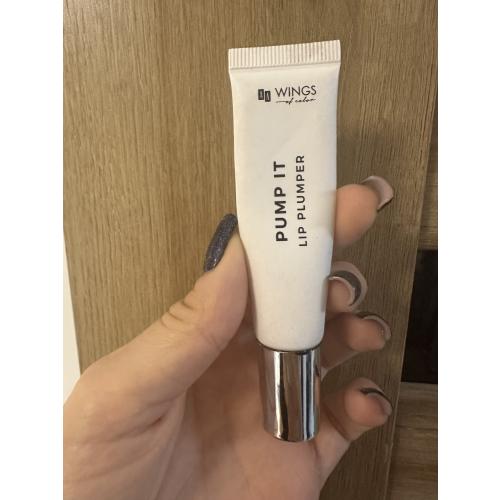 AA Wings of Color It Girl, Pump It Lip Plumper (Błyszczyk do ust) - opinie | zdjęcie do recenzji od Meg_xxx - 1