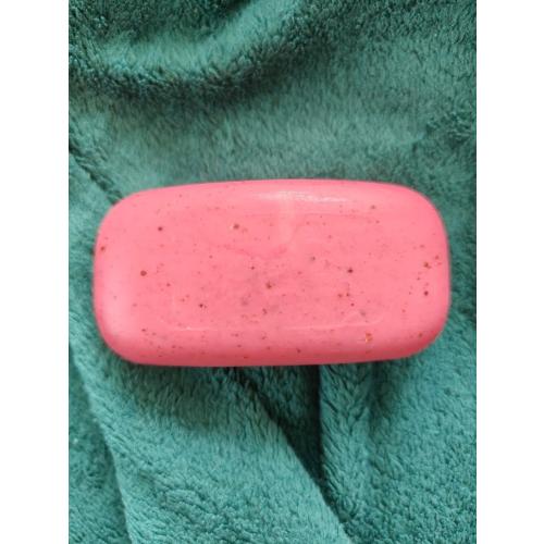 Sephora Collection, Exfoliating & Smoothing, Solid Body Scrub (Oczyszczająco-złuszczający peeling do ciała w kostce) - opinie | zdjęcie do recenzji od AgaB1998 - 3