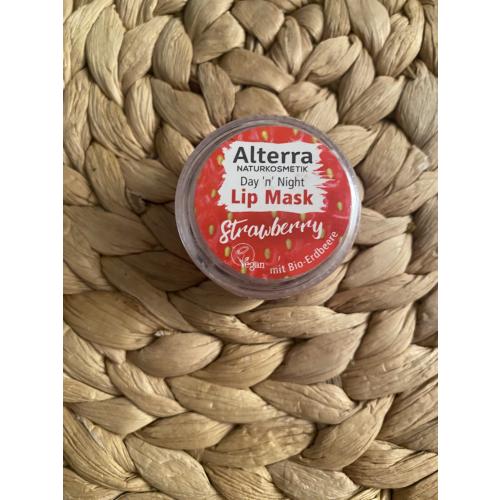 Alterra Day 'n' Night Lip Mask Strawberry mit Bio-Erdbeere (Maska do ust) - opinie | zdjęcie do recenzji od Kosmetycznie_zwariowana - 2
