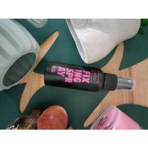 Wibo Photo Finish, Fixing Spray (Utrwalacz do makijażu) - opinie | zdjęcie do recenzji od blondeinbeauty