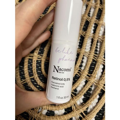 Nacomi Next Lvl, Be Like Phoenix Retinol 0,5% Serum (Serum z retinolem 0,5%) - opinie | zdjęcie do recenzji od Alinatestuje