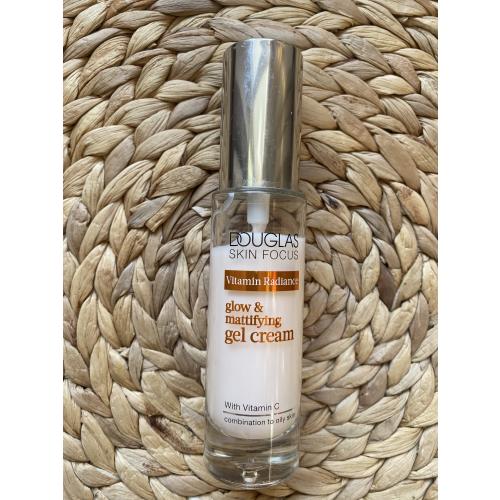 Douglas Collection Skin Focus, Vitamin Radiance Glow & Mattifying Gel Cream (Matujący żel-krem) - opinie | zdjęcie do recenzji od Kosmetycznie_zwariowana