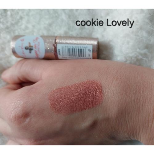 Lovely Sugar On Top, Lipstick (Pomadka do ust) - opinie | zdjęcie do recenzji od Smerfeta83 - 2