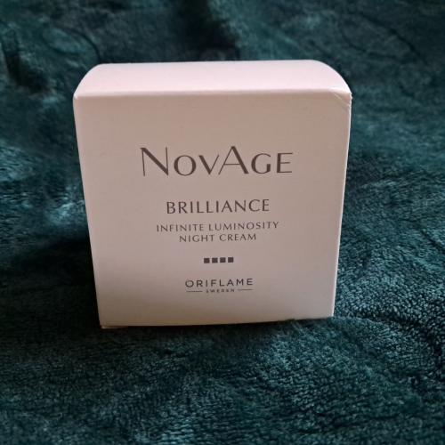 Oriflame NovAge, Brilliance Infinite Luminosity Night Cream (Krem na noc) - opinie | zdjęcie do recenzji od AnaSky - 1