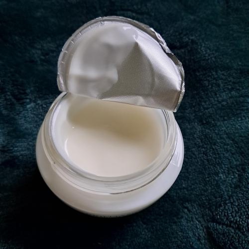 Oriflame NovAge, Brilliance Infinite Luminosity Night Cream (Krem na noc) - opinie | zdjęcie do recenzji od AnaSky - 4