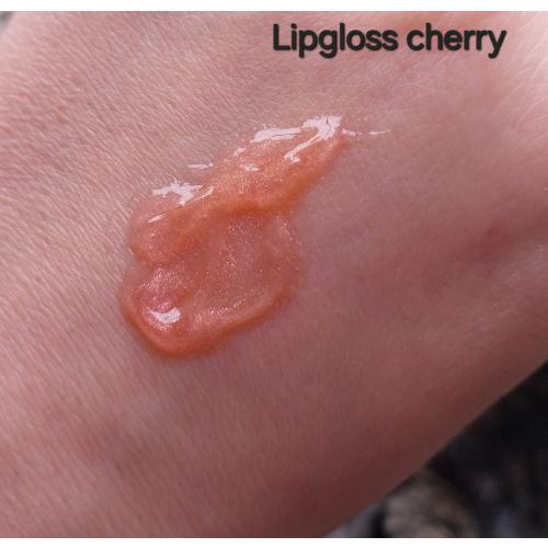 Action Cherry Flavored Lipgloss (Wiśniowy błyszczyk do ust) - opinie | zdjęcie do recenzji od Smerfeta83 - 3