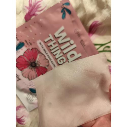 Action Wild Thing! With Wild Rose Extract Hydrating Sheet Mask (Maseczka w płachcie) - opinie | zdjęcie do recenzji od clareblondi - 3