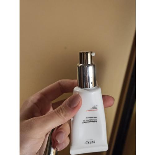 Neo Make Up Intense Serum Foundation SPF 30 (Podkład nawilżająco-kryjący) - opinie | zdjęcie do recenzji od Violet_nlo - 1