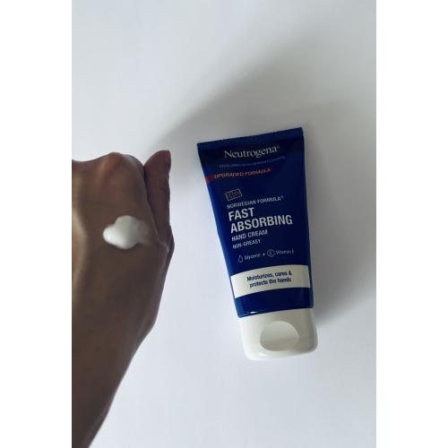 Neutrogena Formuła Norweska, Fast Absorbing Hand Cream (Szybko wchłaniający się krem do rąk o lekkiej konsystencji (nowa formuła)) - opinie | zdjęcie do recenzji od PinkPanther35