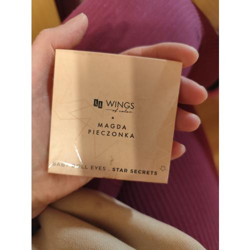 AA Wings of Color Star Secrets, Baby Doll Eyes, Eyeshadow Palette (Paleta cieni do powiek) - opinie | zdjęcie do recenzji od clareblondi - 1