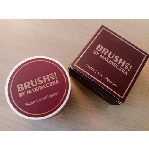 Brush Up by Maxineczka Matte Loose Powder (Sypki puder matowy) - opinie | zdjęcie do recenzji od zcosmetica_me