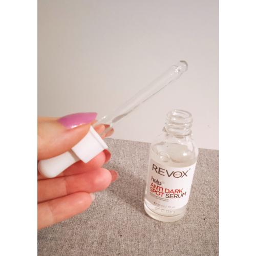 Revox Help, Anti Dark Spot Serum (Serum do twarzy przeciw przebarwieniom oraz plamom) - opinie | zdjęcie do recenzji od Cassiopeia_Elle