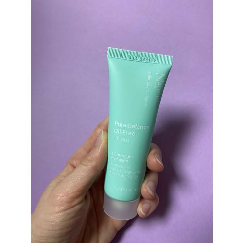 Nacomi Next Lvl, Balance Your Beauty, Lightweight Hydration, Pure Balance Oil-Free Cream (Lekki krem nawilżający do twarzy) - opinie | zdjęcie do recenzji od beautylover_1