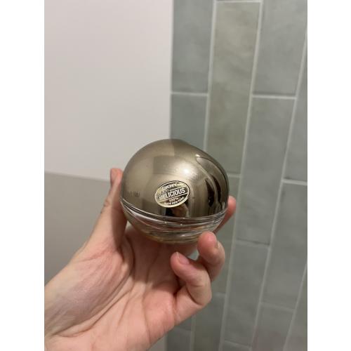 Donna Karan DKNY Golden Delicious Eau So Intense EDP - opinie | zdjęcie do recenzji od Niesubordynowana