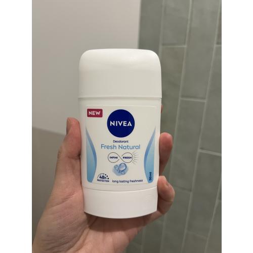 Nivea Fresh Natural, Antyperspirant w sztyfcie  48h 0% soli aluminium - opinie | zdjęcie do recenzji od Niesubordynowana