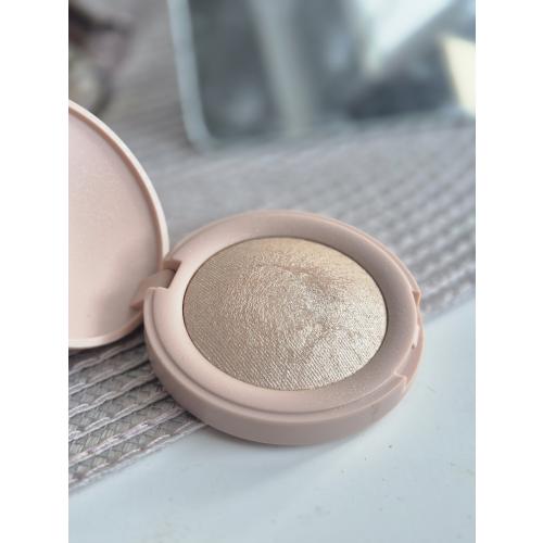 AA Wings of Color Power of Glow, 3D Highlighter (Wypiekany rozświetlacz 3D) - opinie | zdjęcie do recenzji od Kar_sz