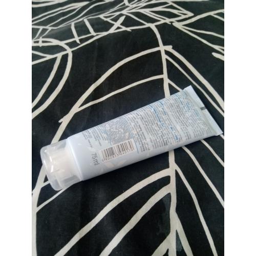 Biotaniqe Micro Purifying, Mineralny peeling gommage 2 w 1 - opinie | zdjęcie do recenzji od Owocowysad - 3