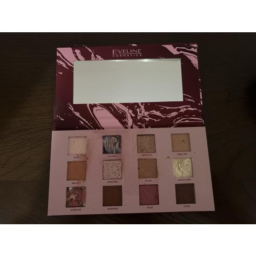 Eveline Cosmetics Shocking Nudes Eyeshadow Palette (Paleta 12 cieni do powiek) - opinie | zdjęcie do recenzji od Magnolia001 - 2