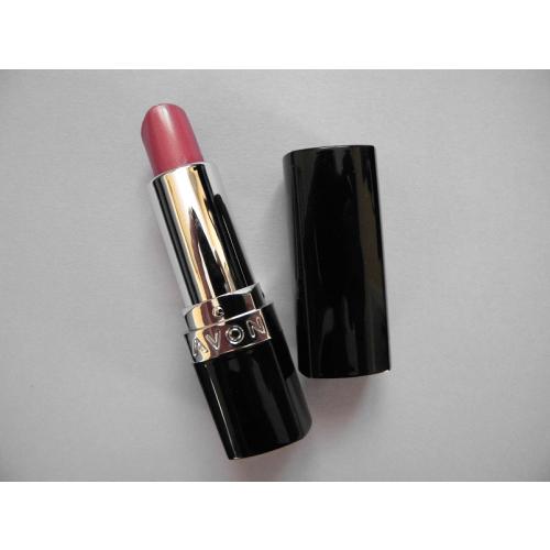 Avon Ultra Cream Color Lipstick (ULTRAkremowa szminka do ust (stara wersja)) - opinie | zdjęcie do recenzji od Lotta Love