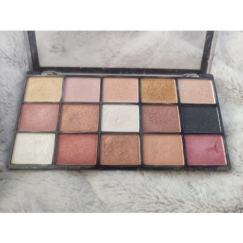 Revolution Beauty (Makeup Revolution) Re-Loaded, Affection Eyeshadow Palette (Paleta 15 cieni do powiek) - opinie | zdjęcie do recenzji od 332eefacd61f2d5c99eb65dc50a4656dc02c4f29_67d8b781e014b