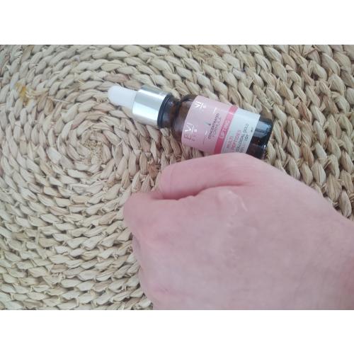Eveline Cosmetics Skoncentrowana Formuła, Serum multi peptydy + koloidalne złoto `Lifting` - opinie | zdjęcie do recenzji od 332eefacd61f2d5c99eb65dc50a4656dc02c4f29_67d8b781e014b - 2