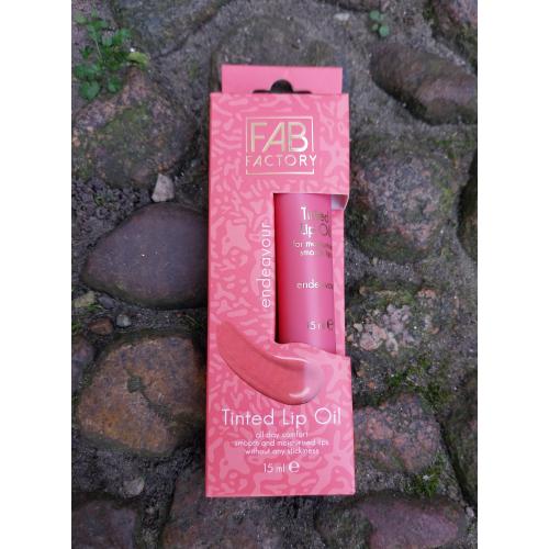 Fab Factory Tinted Lip Oil (Barwiący olejek do ust) - opinie | zdjęcie do recenzji od Smerfeta83 - 2