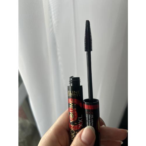 Eveline Cosmetics Extension Volume 4D False Definition False Lash Effect XXL Mascara (Maskara nadająca efekt sztucznych rzęs) - opinie | zdjęcie do recenzji od Angelika13x - 2