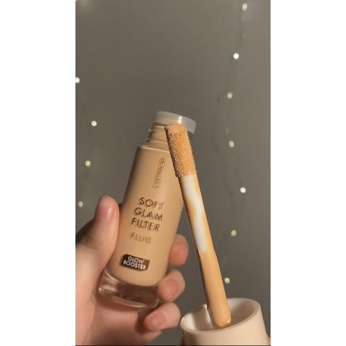 Catrice Soft Glam Filter Fluid (Rozświetlający podkład do twarzy) - opinie | zdjęcie do recenzji od miunaooo - 1
