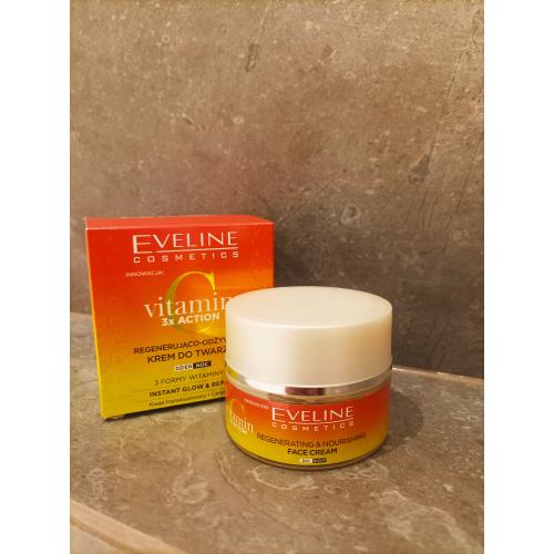 Eveline Cosmetics Vitamin C 3x Action, Regenerująco-odżywczy krem do twarzy na dzień i na noc - opinie | zdjęcie do recenzji od Aleksandra474