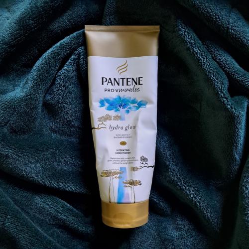 Pantene Pro-V Miracles, Hydra Glow, Hydrating Conditioner (Nawilżająca odżywka do włosów z biotyną i kwasem hialuronowym) - opinie | zdjęcie do recenzji od AnaSky - 1